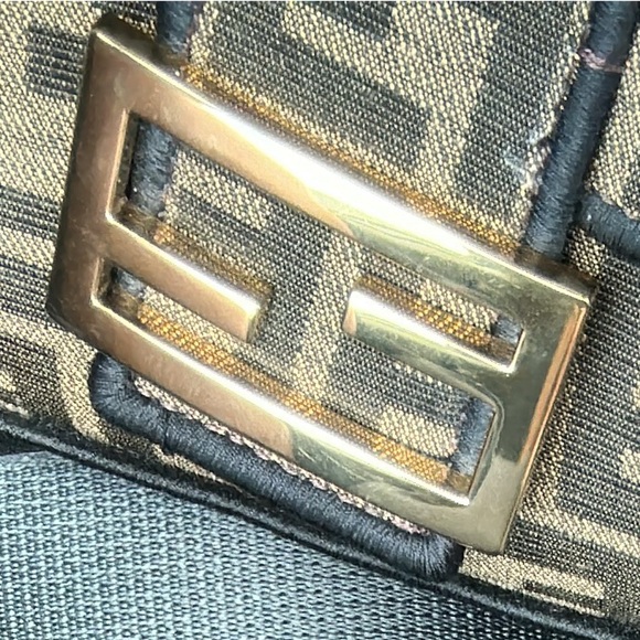 Fendi Baguette purse Brown FF jacquard fabric bag authentic - Picture 7 of 16